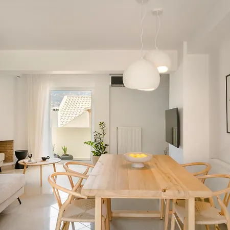 Cobi Maisonette Apartment